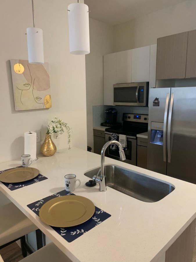Private, Amazing 1-Bedroom Apt In Central Location Арлингтон Экстерьер фото